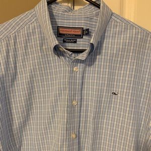 Vineyard vines men’s button down shirt